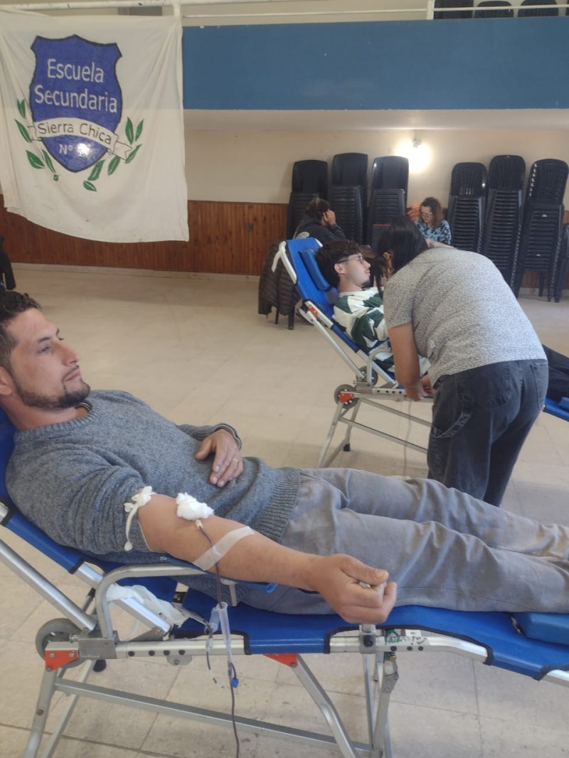 3 campaa de donacin de sangre, mdula y pelo en Sierra Chica